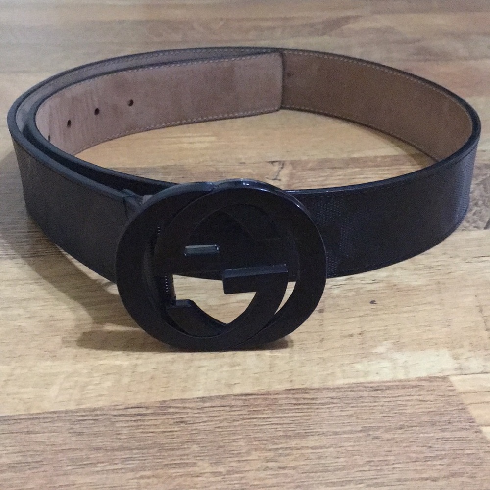 Black Gucci men’s belt
